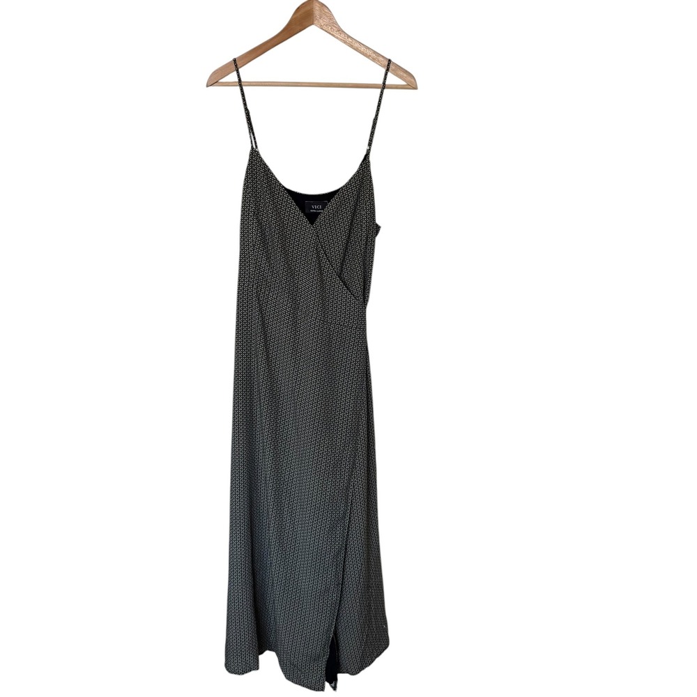 VICI Midi Wrap Dress Women XL Olive Green Geometric  New With Tags Sleeveless‎